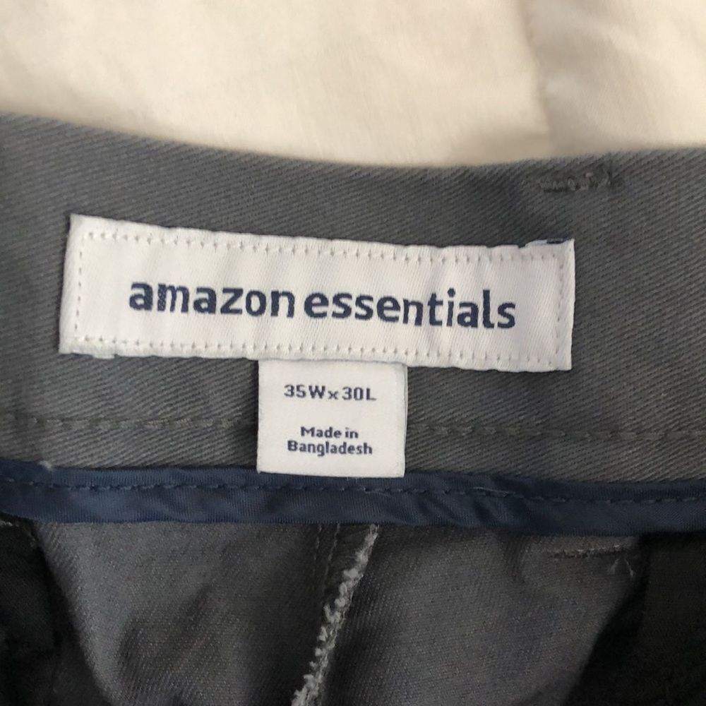Amazon Essentials Mens Pants Size 35x30 Gray GUC - Picture 3 of 7